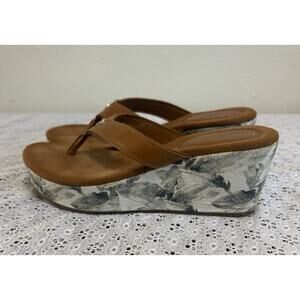 Tommy Bahama Saige Tan Women’s Thong Wedges Size 9 Floral Print Tropical Resort
